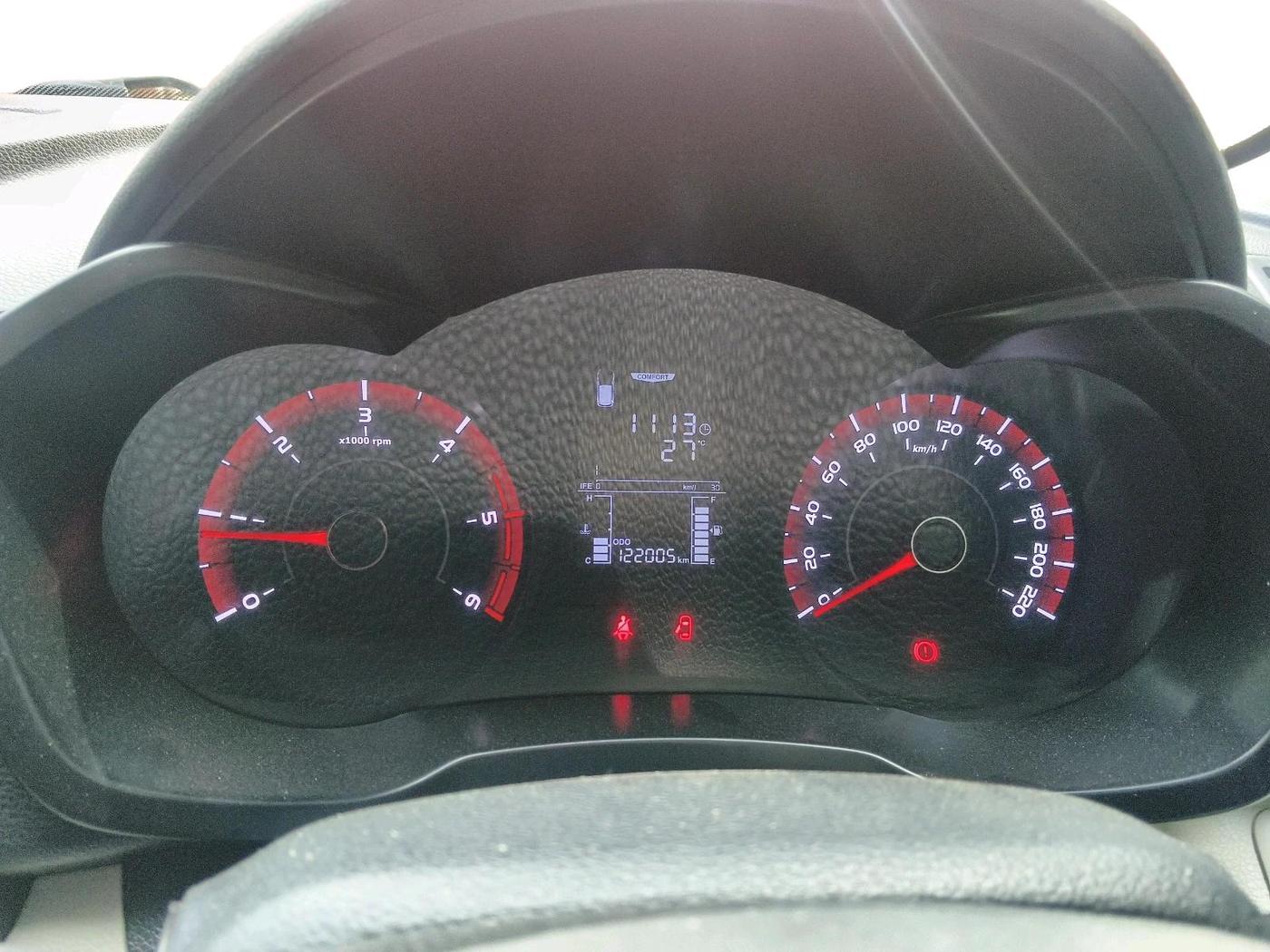 2022 Mahindra XUV300 W4 1.5 DIESEL, Diesel, Manual, 1,22,005 km, interior
