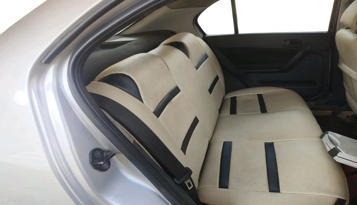 2012 Ford Fiesta Classic LXI 1.4 DIESEL, Diesel, Manual, 1,59,932 km, interior