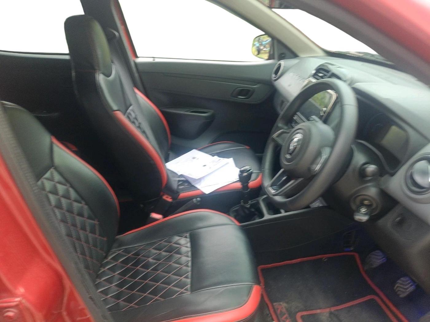 2021 Renault Kwid RXT 1.0 (O), Petrol, Manual, 55,940 km, interior