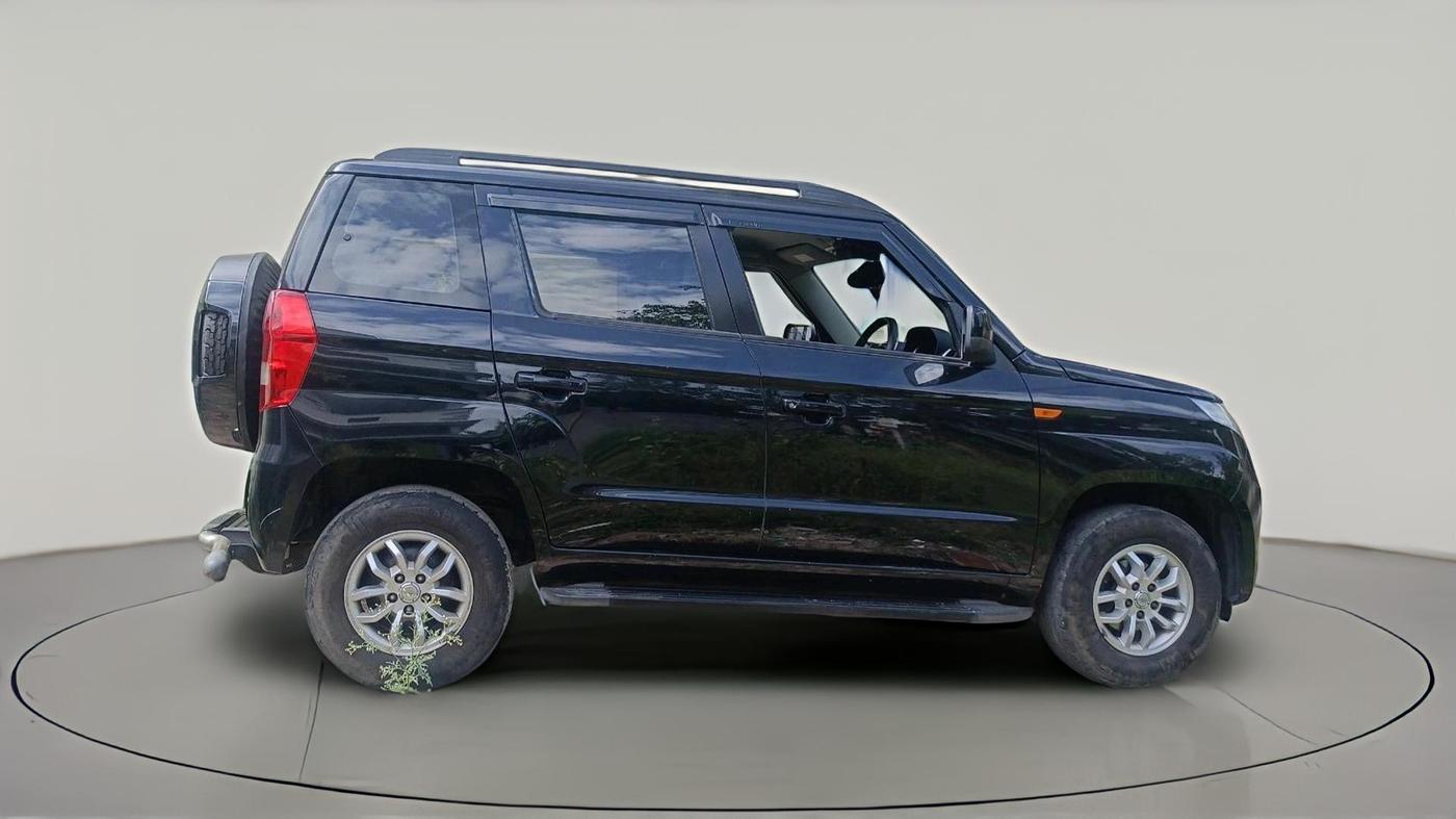 2017 Mahindra TUV300 T8, Diesel, Manual, 74,823 km, exterior