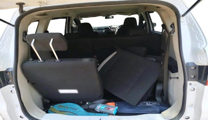 2021 Renault TRIBER RXE MT, Petrol, Manual, 28,515 km, exterior