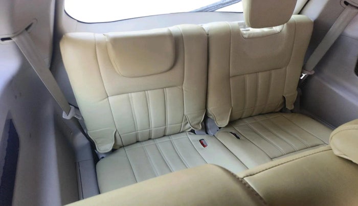 2016 Mahindra XUV500 W6 1.99, Diesel, Manual, 89,856 km, interior