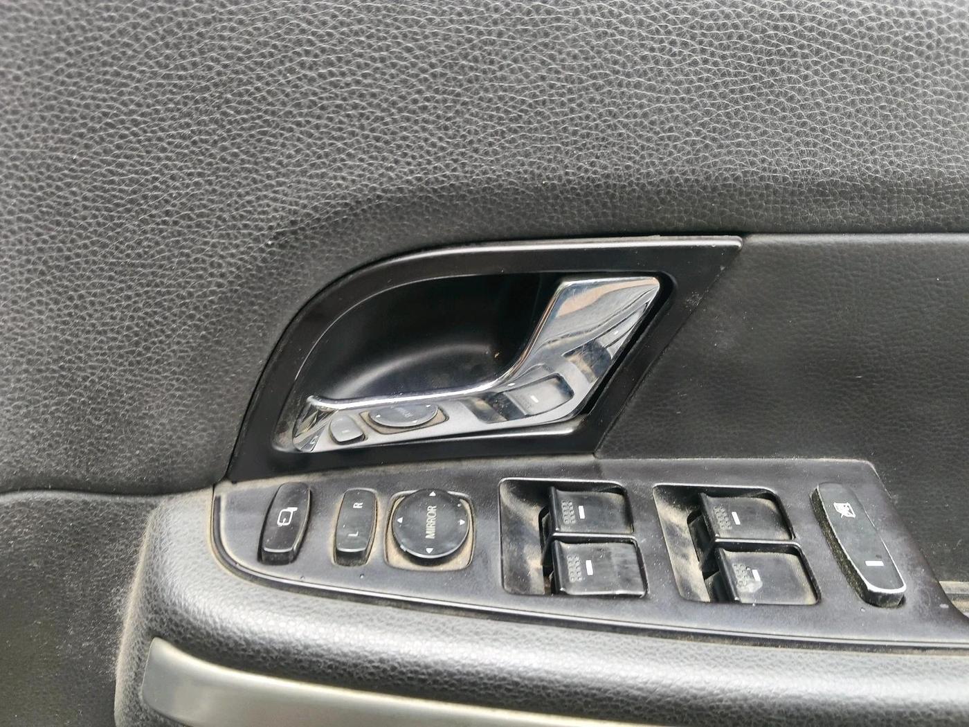 2011 Tata Aria PRIDE 4X4, Diesel, Manual, 1,60,296 km, interior