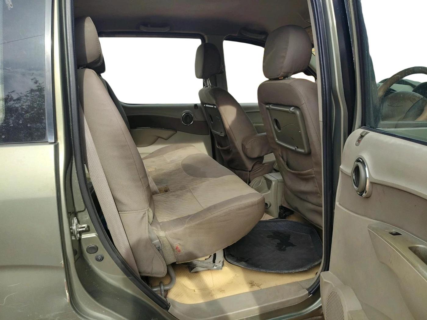 2013 Mahindra Quanto C8, Diesel, Manual, 1,39,890 km, interior