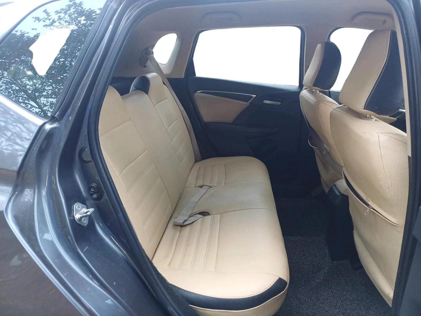 2019 Honda Jazz 1.2L I-VTEC VX CVT, Petrol, Automatic, 1,71,939 km, interior