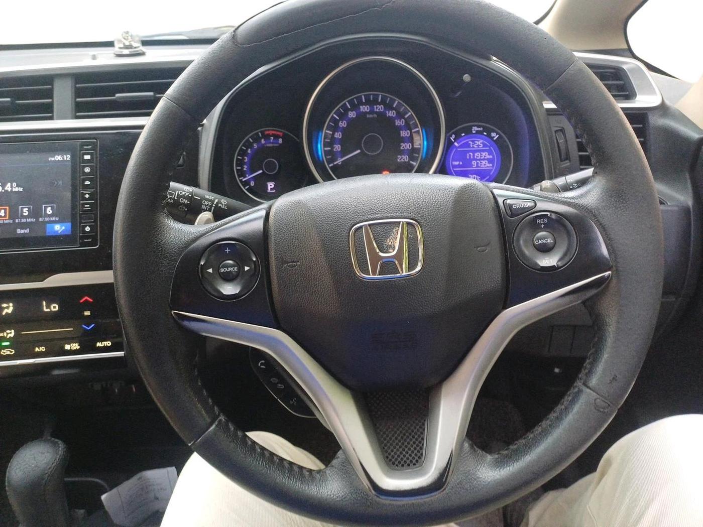 2019 Honda Jazz 1.2L I-VTEC VX CVT, Petrol, Automatic, 1,71,939 km, interior