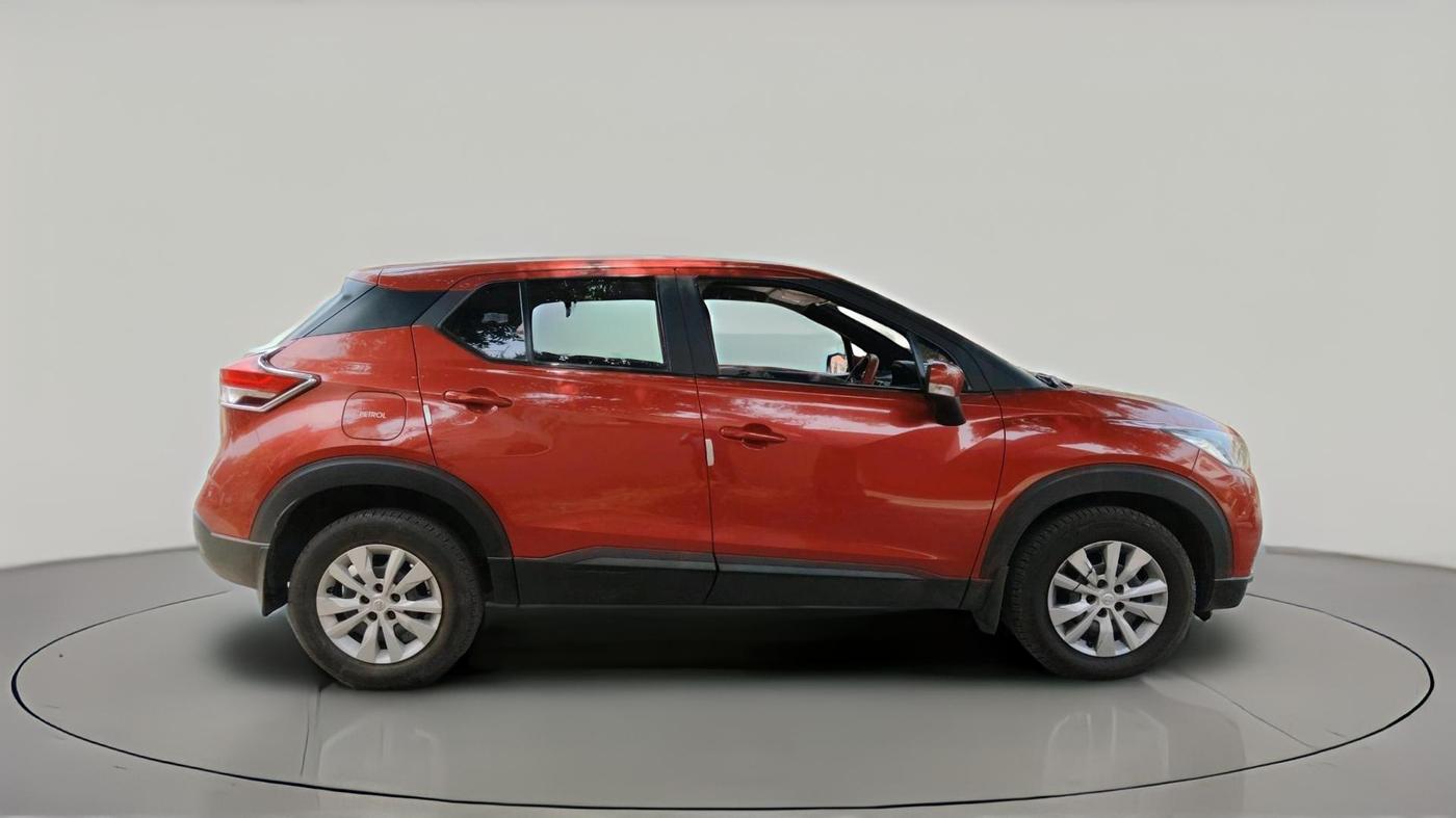 2019 Nissan Kicks XL 1.5, Petrol, Manual, 47,839 km, exterior