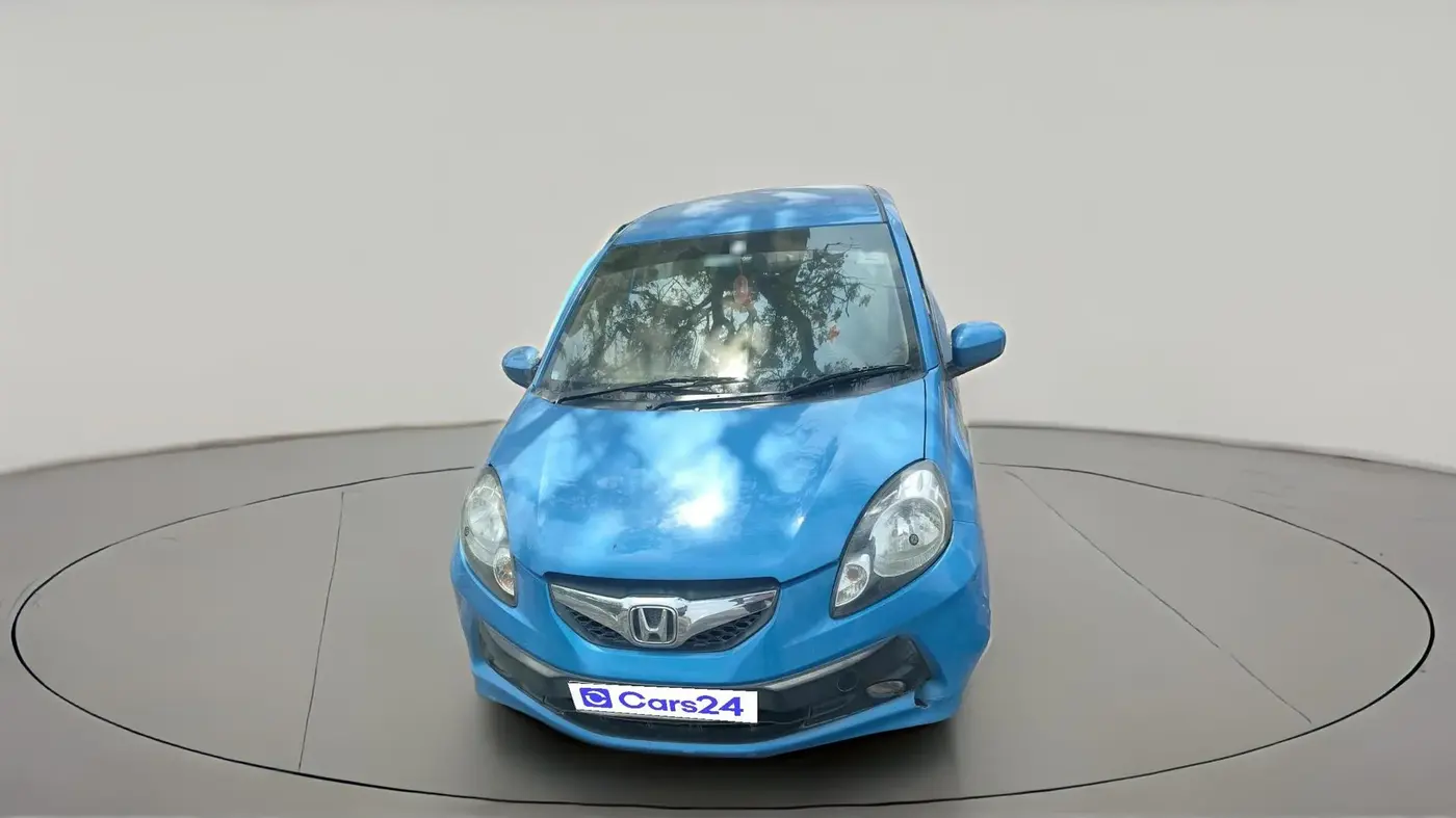 2013 Honda Brio V MT, Petrol, Manual, 1,33,590 km, exterior