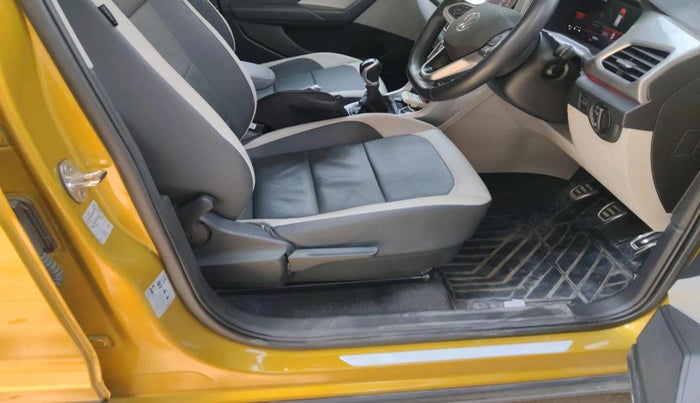 2023 Volkswagen TAIGUN GT 1.5 TSI MT, Petrol, Manual, 8,688 km, interior