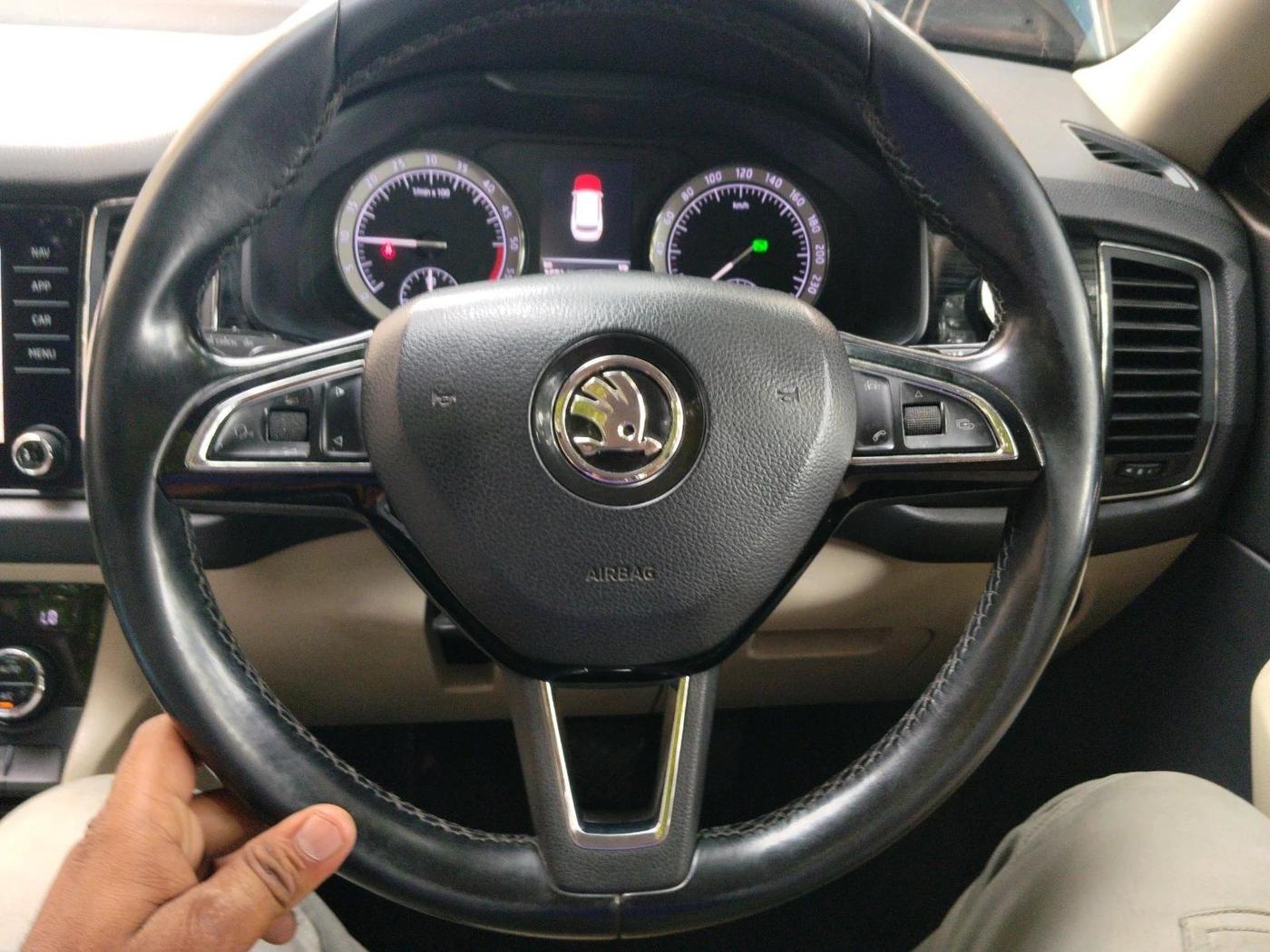2018 Skoda Kodiaq STYLE 2.0 TDI 4X4 AT, Diesel, Automatic, 1,65,140 km, interior