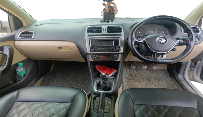 2013 Volkswagen Polo HIGHLINE DIESEL, Diesel, Manual, 1,50,096 km, interior