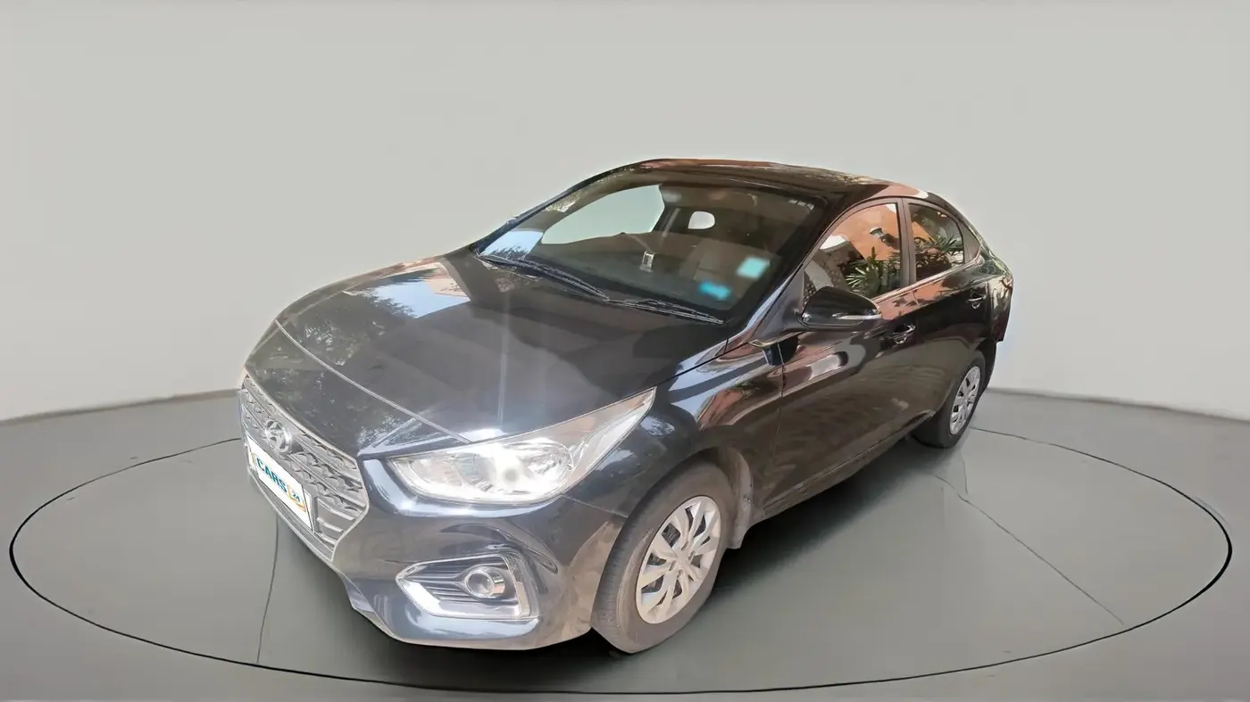 2017 Hyundai Verna 1.6 EX PETROL, Petrol, Manual, 33,128 km, exterior