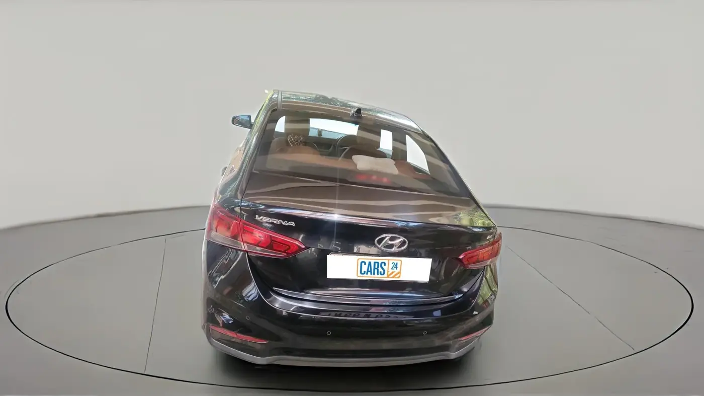 2017 Hyundai Verna 1.6 EX PETROL, Petrol, Manual, 33,128 km, exterior