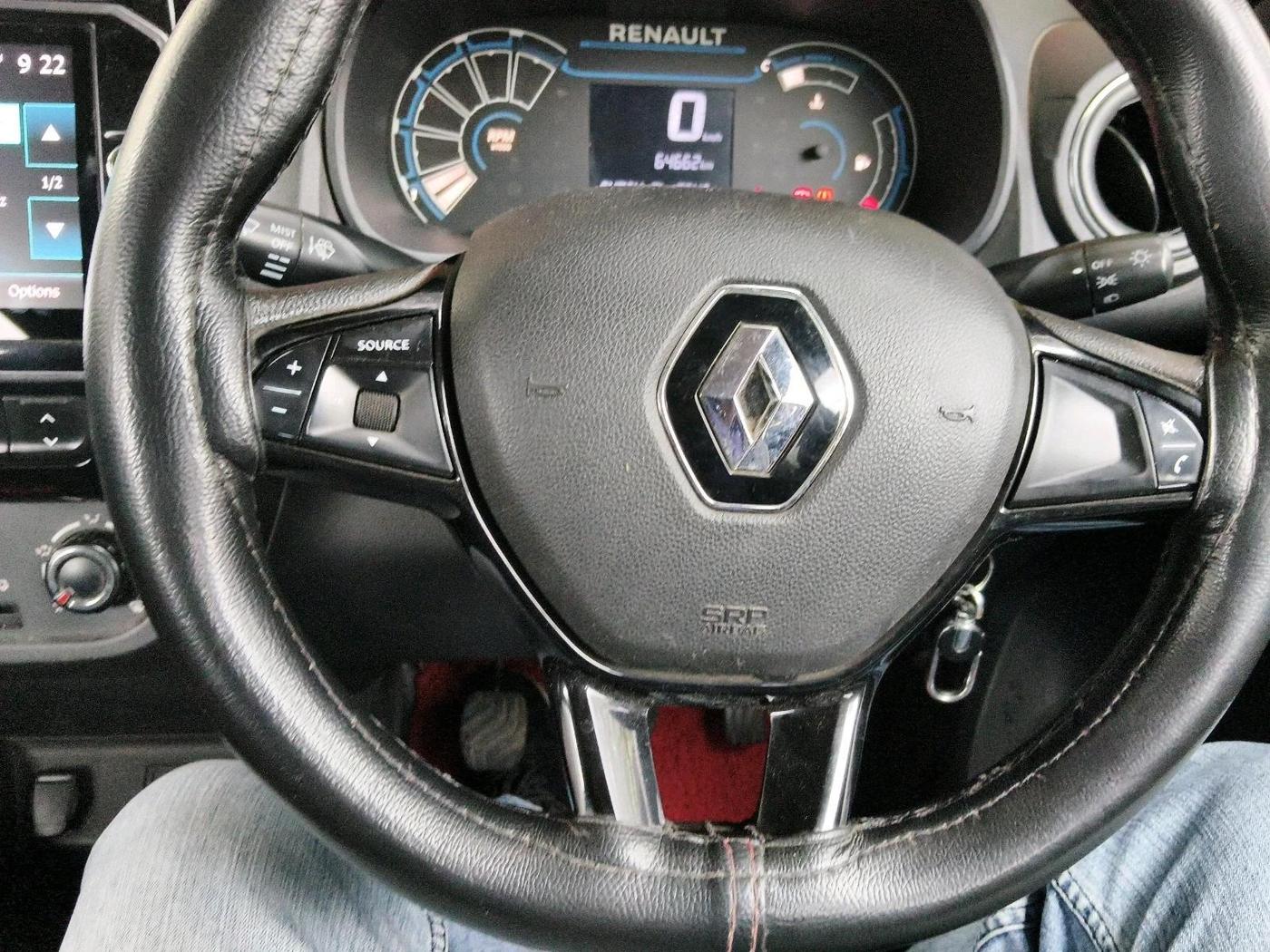 2023 Renault Kwid RXT 1.0, Petrol, Manual, 64,662 km, interior