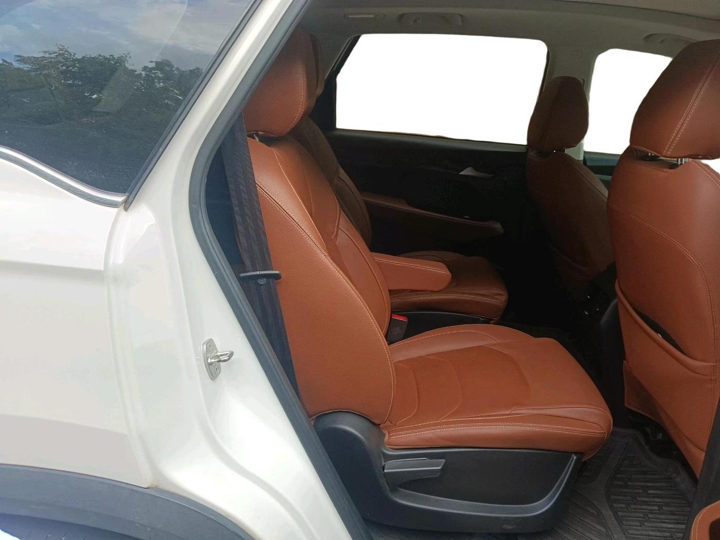 2023 MG HECTOR PLUS SHARP 2.0 DIESEL TURBO MT 6-STR, Diesel, Manual, 35,600 km, interior