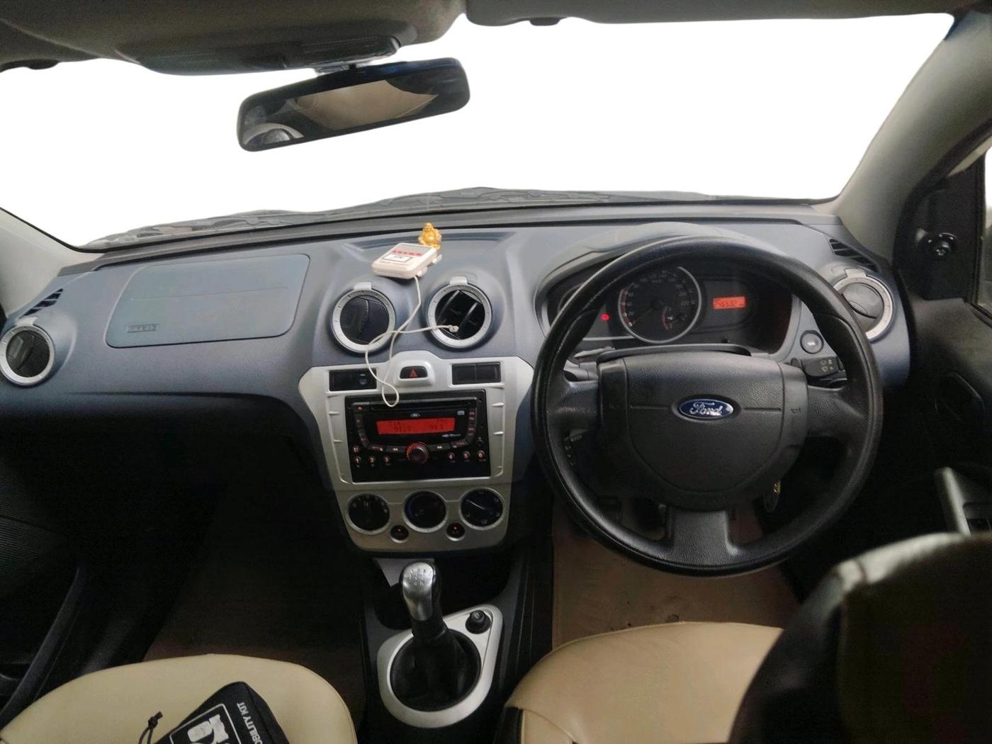 2013 Ford Figo TITANIUM 1.4 DIESEL, Diesel, Manual, 2,46,532 km, interior