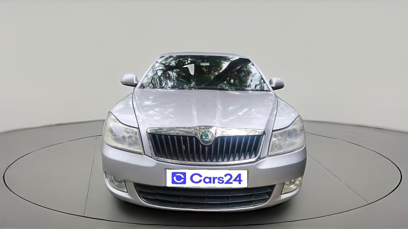 2012 Skoda Laura AMBIENTE 1.9 TDI AT, Diesel, Automatic, 1,19,959 km, exterior
