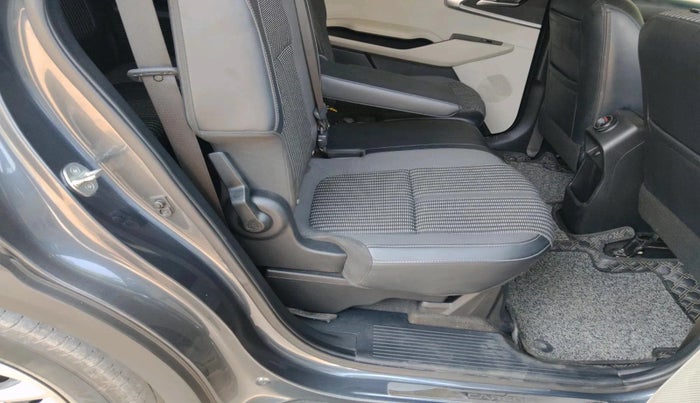 2023 KIA CARENS PRESTIGE 1.5 DIESEL IMT 7 STR, Diesel, Manual, 37,510 km, interior