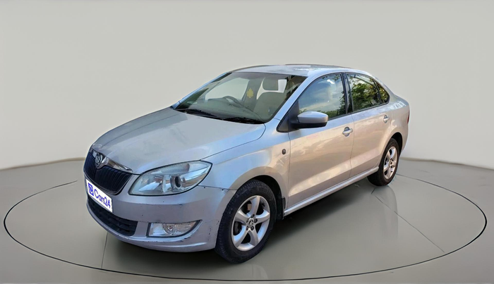 2014 Skoda Rapid ELEGANCE 1.6 TDI CR MT, Diesel, Manual, 1,76,106 km, exterior