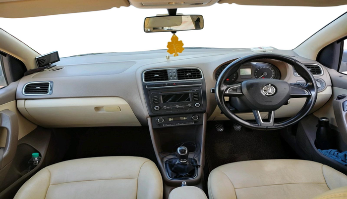 2014 Skoda Rapid ELEGANCE 1.6 TDI CR MT, Diesel, Manual, 1,76,106 km, interior