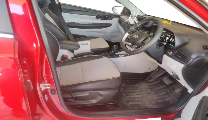 2025 Hyundai NEW I20 ASTA (O) 1.2 IVT DUAL TONE, Petrol, Automatic, 7,359 km, interior