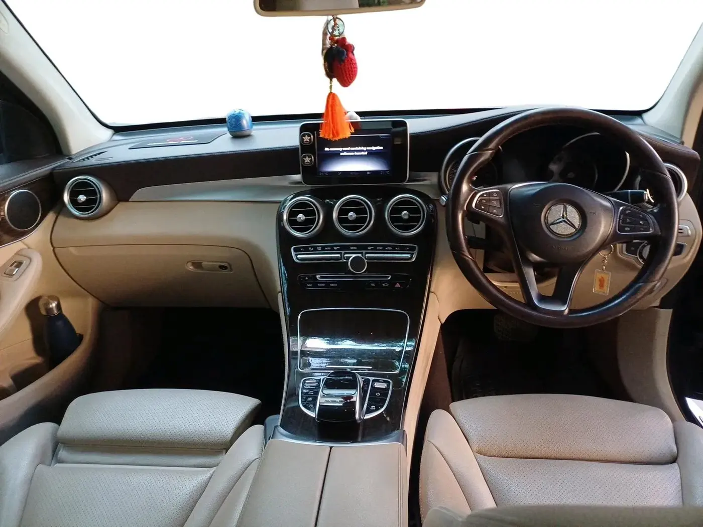 2017 Mercedes Benz GLC CLASS 220 D 4 MATIC, Diesel, Automatic, 1,25,859 km, interior