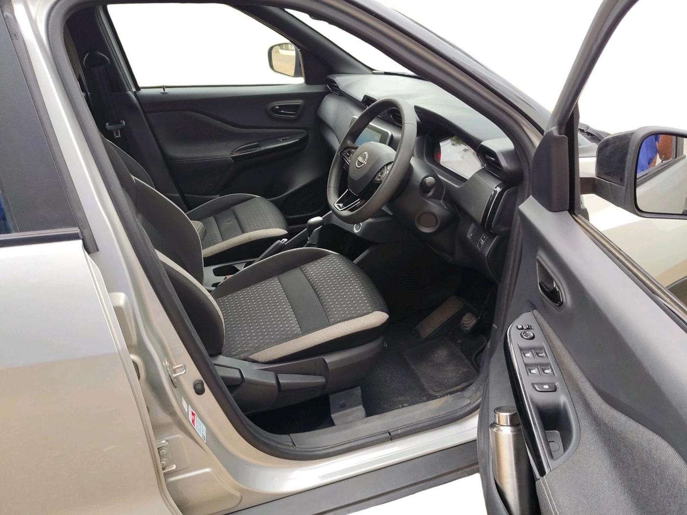 2024 Nissan MAGNITE XV CVT TURBO KURO EDITION , Petrol, Automatic, 17,093 km, interior