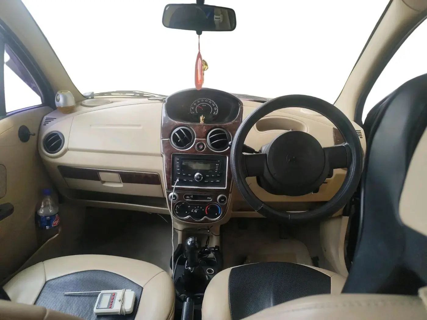 2011 Chevrolet Spark LT 1.0, Petrol, Manual, 70,860 km, interior