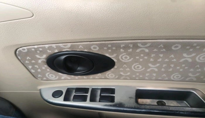 2011 Chevrolet Spark LT 1.0, Petrol, Manual, 70,860 km, interior