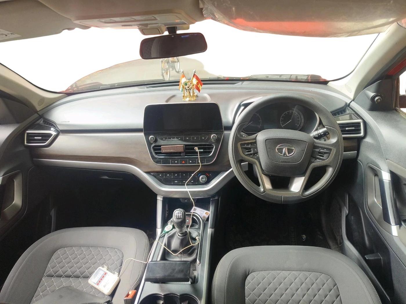 2021 Tata Harrier XT PLUS 2.0L KRYOTEC, Diesel, Manual, 62,344 km, interior