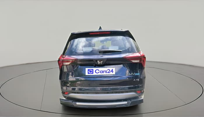 2022 Mahindra XUV700 AX 7 P AT 7 STR, Petrol, Automatic, 68,741 km, exterior