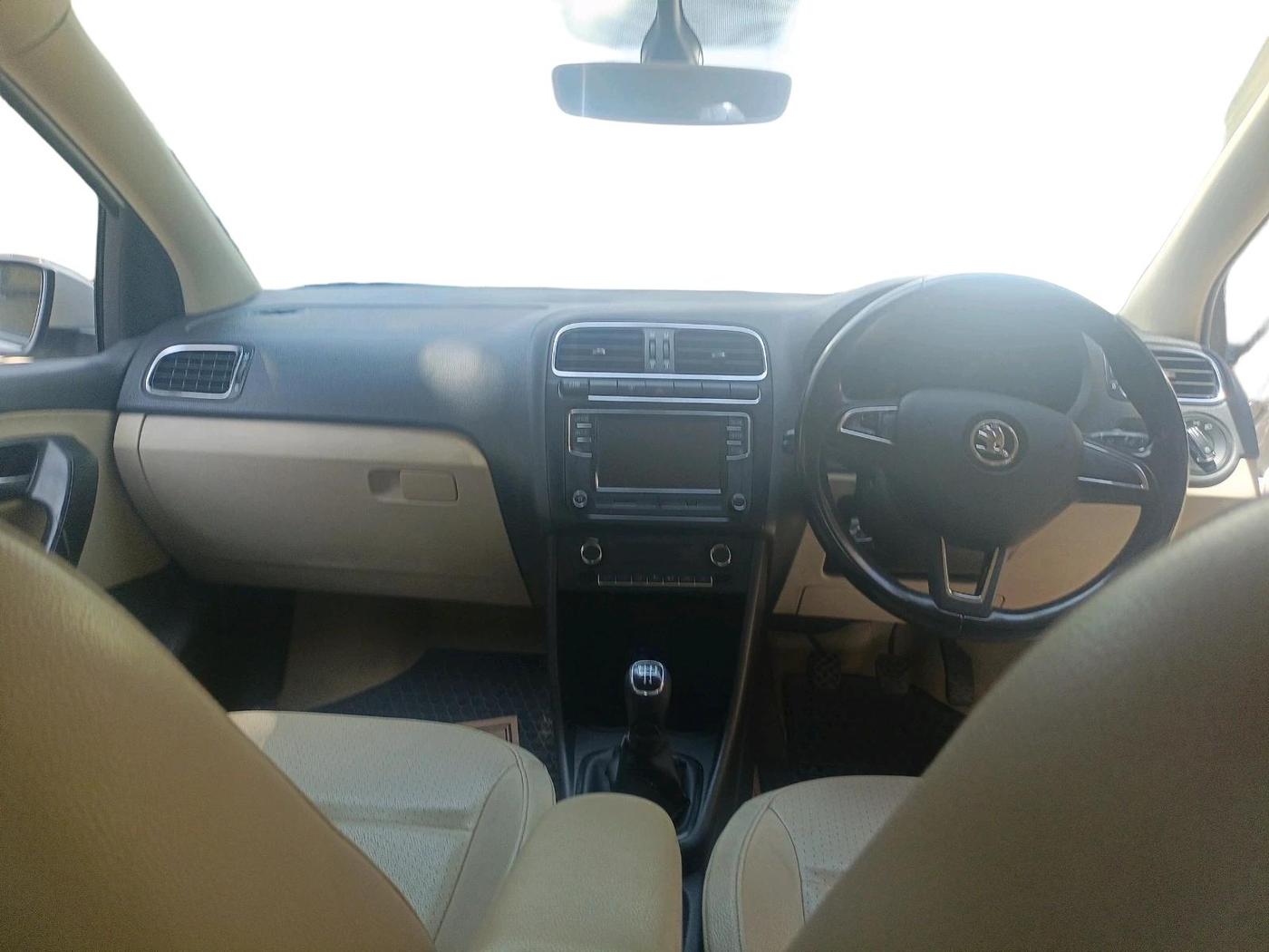 2017 Skoda Rapid STYLE 1.5 TDI, Diesel, Manual, 1,54,623 km, interior