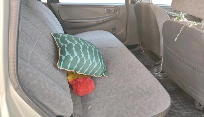 2005 Maruti Zen LXI, Petrol, Manual, 80,877 km, interior