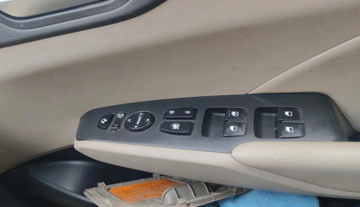 2019 Hyundai Verna 1.6 SX (O) CRDI MT, Diesel, Manual, 1,12,369 km, interior