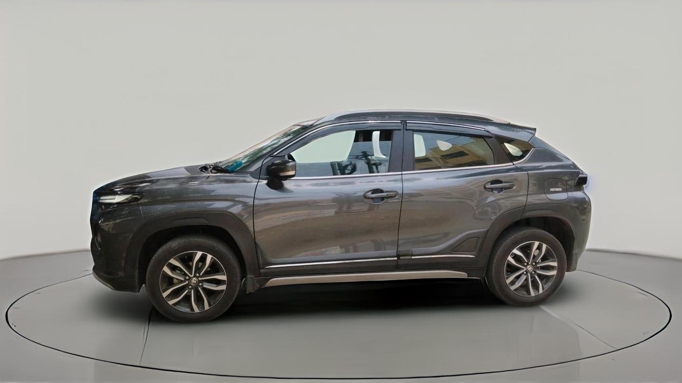 2024 Toyota Urban Cruiser Taisor V 1.0 Petrol AT, Petrol, Automatic, 31,353 km, exterior