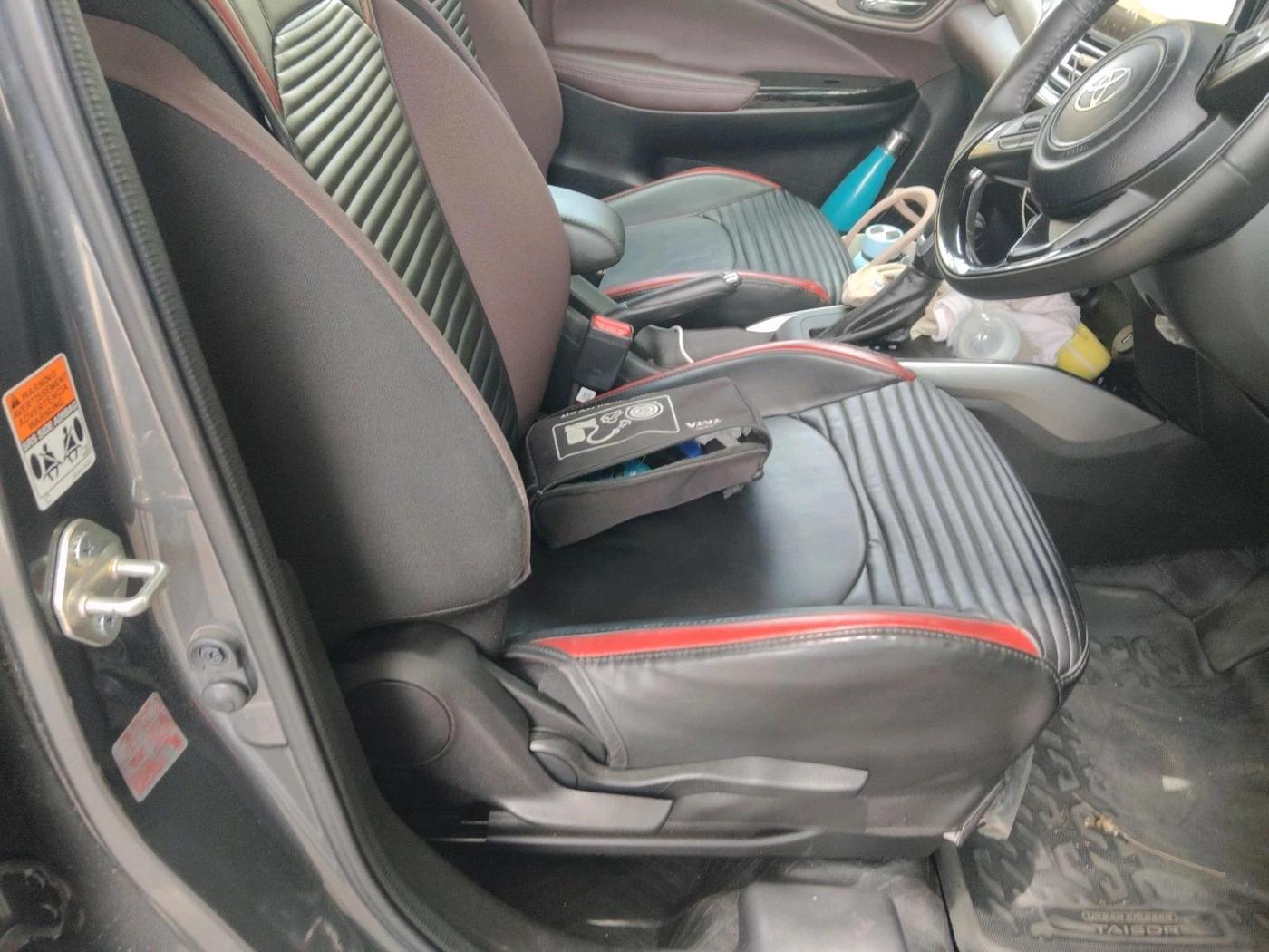 2024 Toyota Urban Cruiser Taisor V 1.0 Petrol AT, Petrol, Automatic, 31,353 km, interior