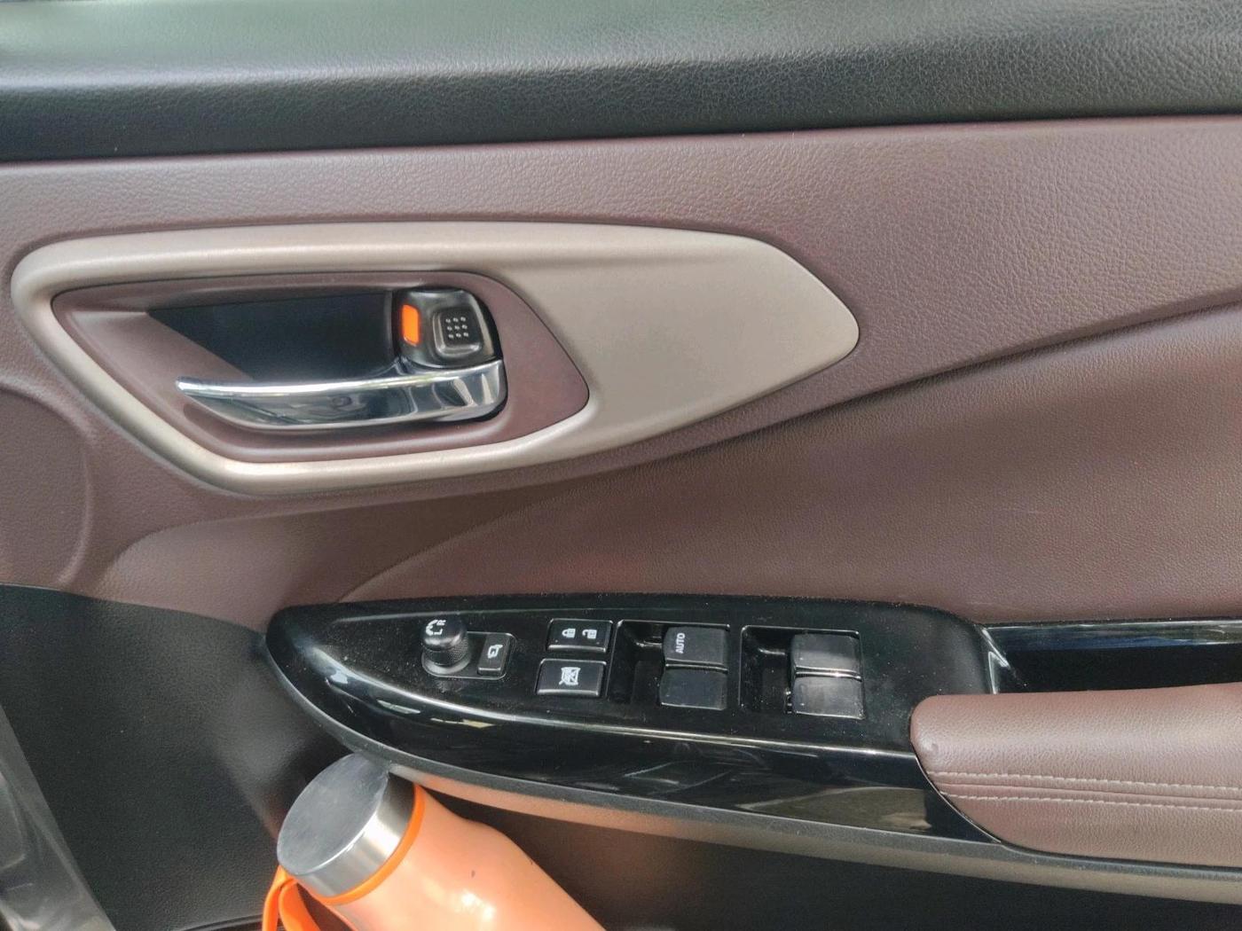 2024 Toyota Urban Cruiser Taisor V 1.0 Petrol AT, Petrol, Automatic, 31,353 km, interior
