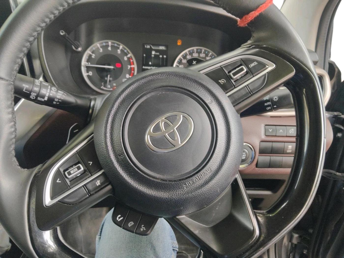 2024 Toyota Urban Cruiser Taisor V 1.0 Petrol AT, Petrol, Automatic, 31,353 km, interior