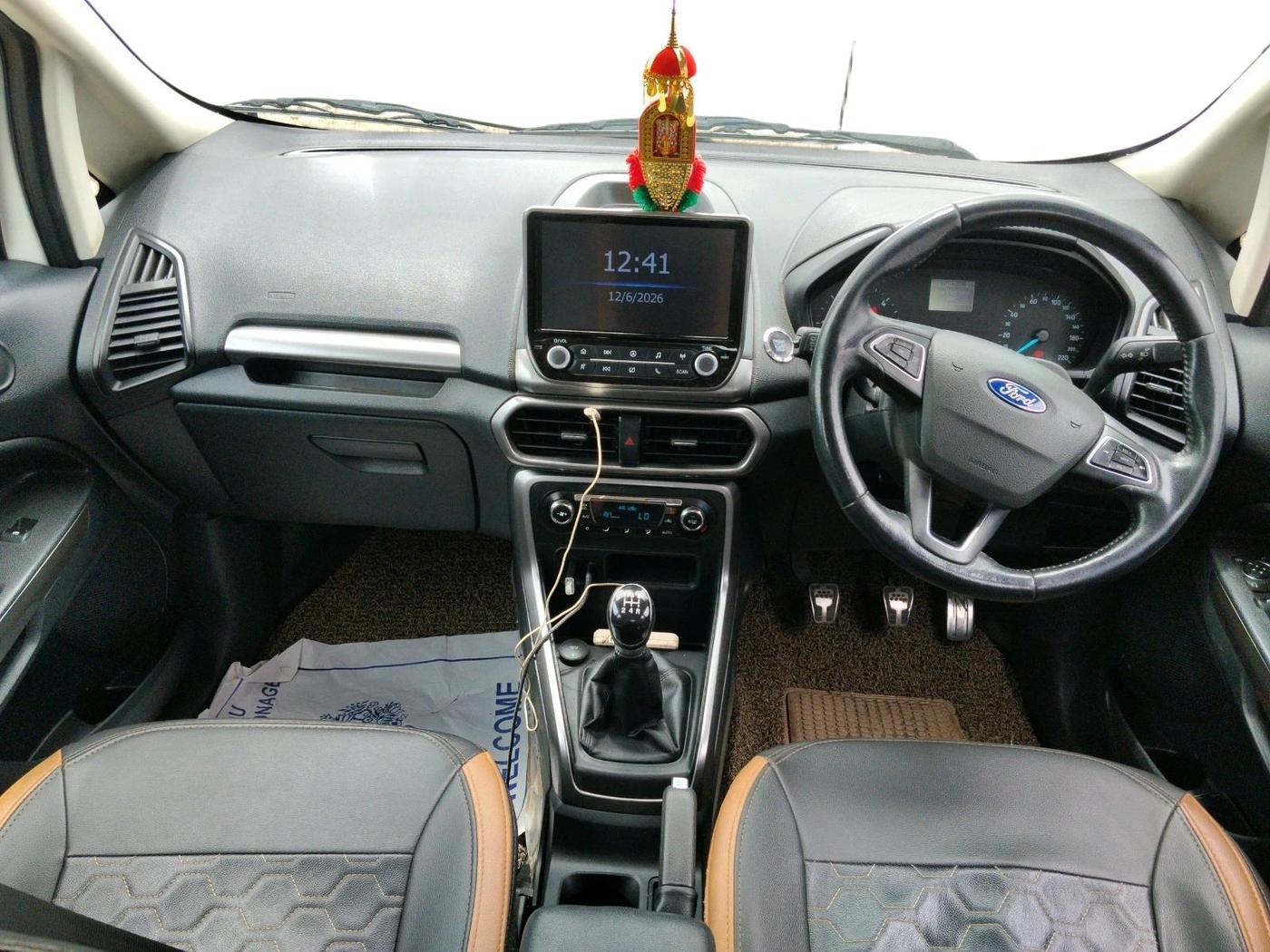 2019 Ford Ecosport TITANIUM 1.5L DIESEL, Diesel, Manual, 1,19,463 km, interior