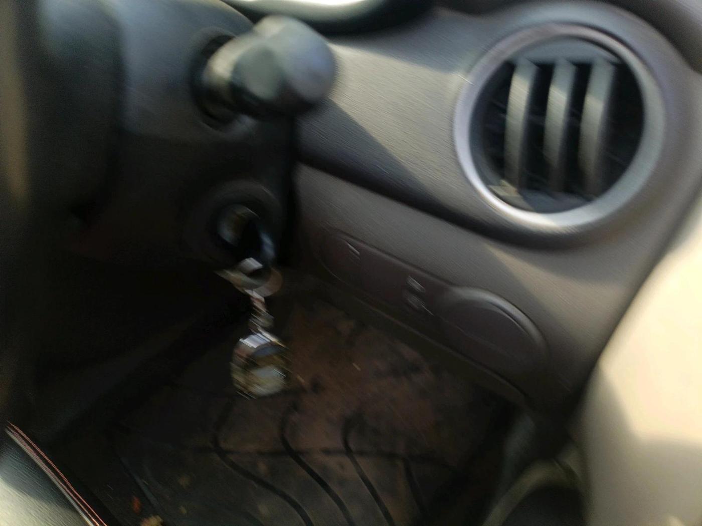 2012 Hyundai i10 ERA 1.1, Petrol, Manual, 1,06,074 km, interior