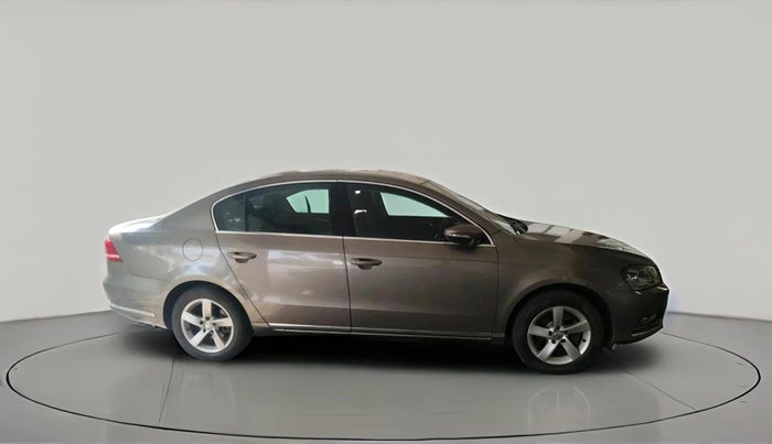 2011 Volkswagen Passat COMFORTLINE DSG, Diesel, Automatic, 1,93,313 km, exterior