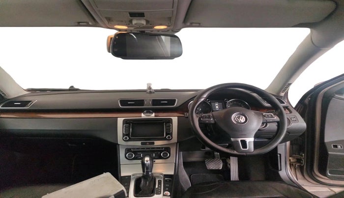 2011 Volkswagen Passat COMFORTLINE DSG, Diesel, Automatic, 1,93,313 km, interior