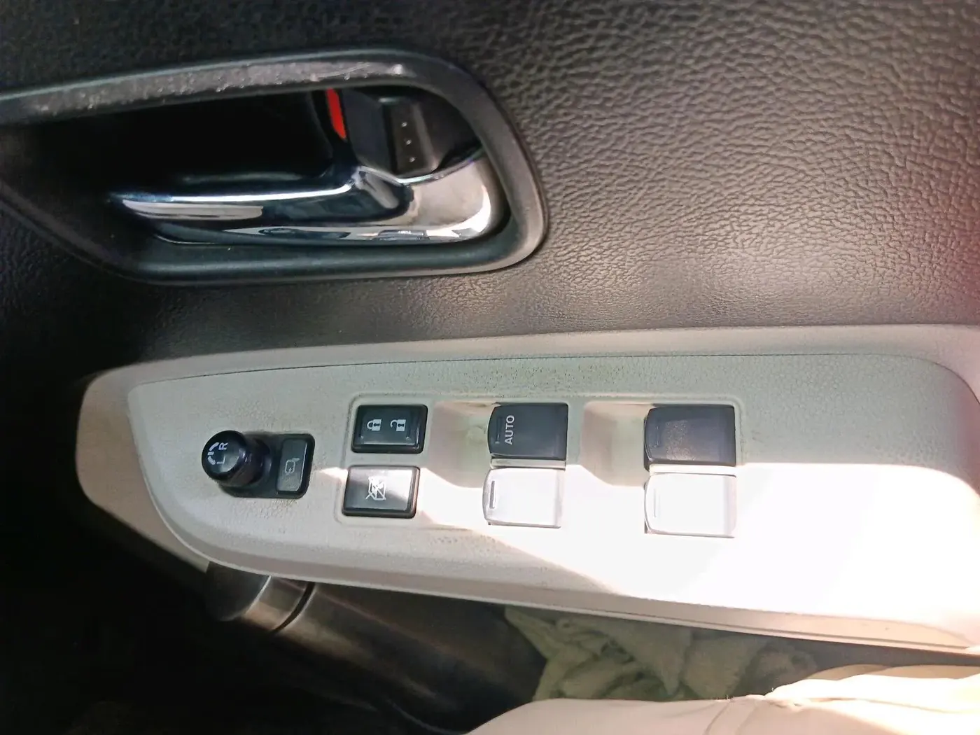 2018 Maruti IGNIS ZETA 1.2 AMT, CNG, Automatic, 74,855 km, interior