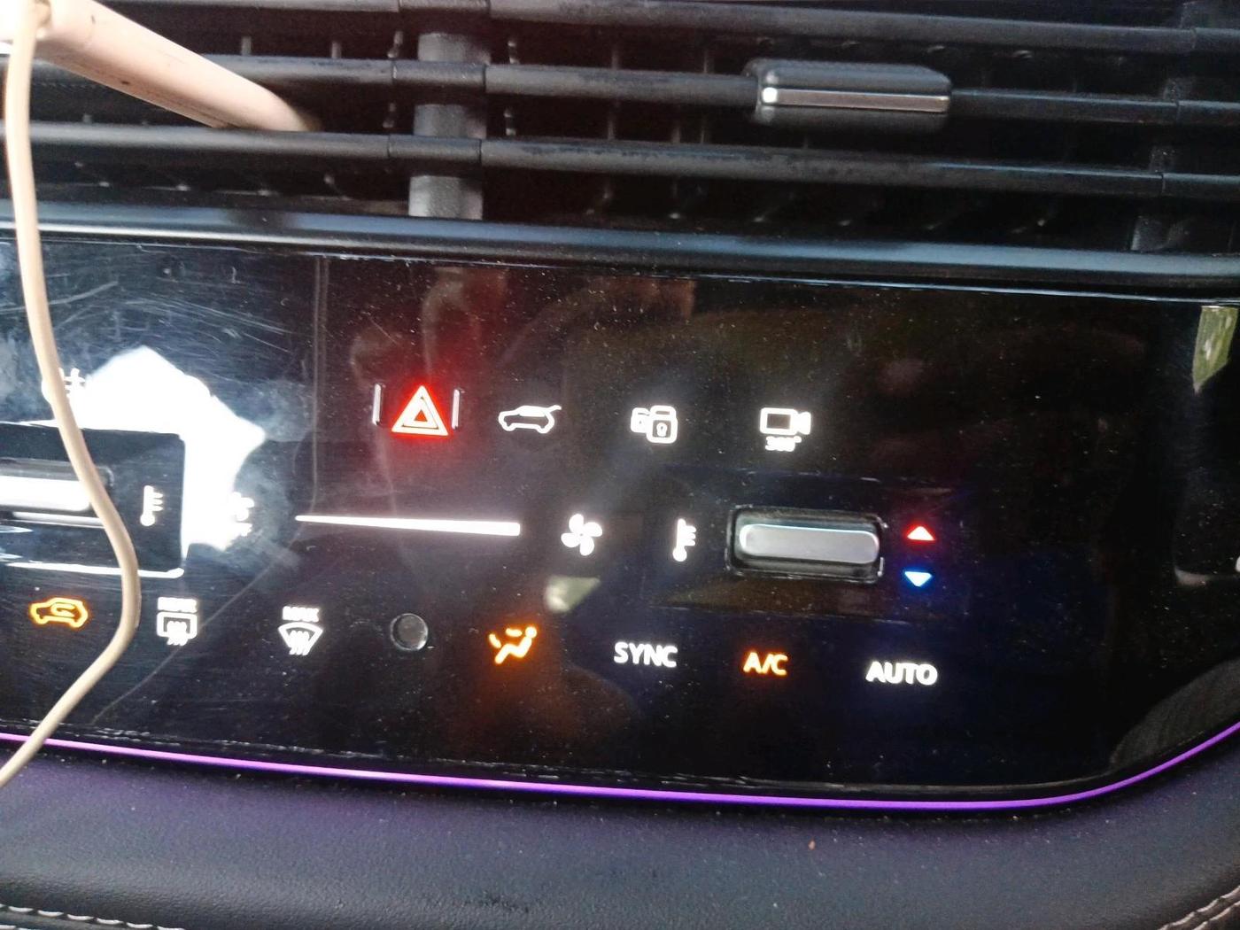 2024 Tata Harrier FEARLESS PLUS DUAL TONE AT, Diesel, Automatic, 32,973 km, interior