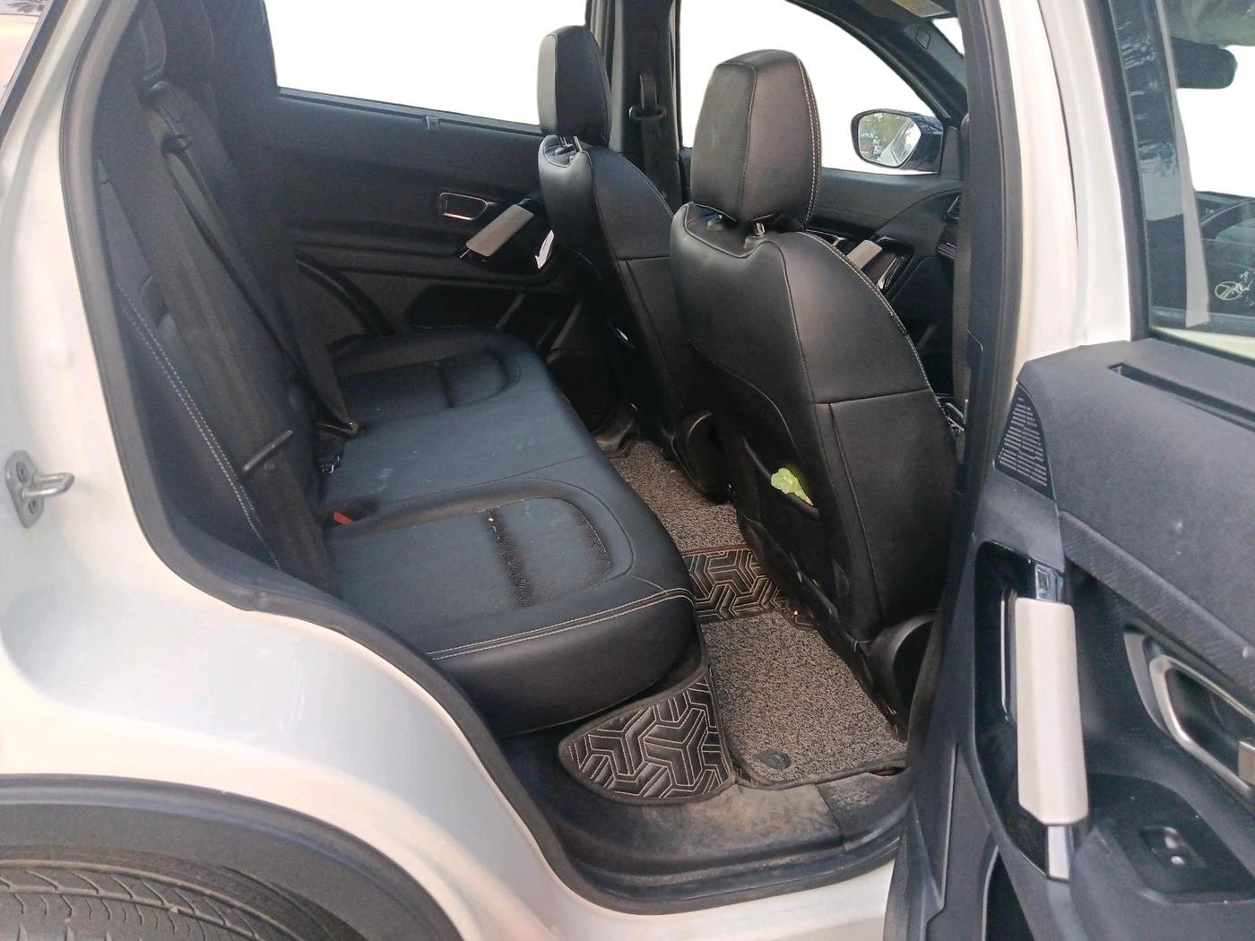 2024 Tata Harrier FEARLESS PLUS DUAL TONE AT, Diesel, Automatic, 32,973 km, interior