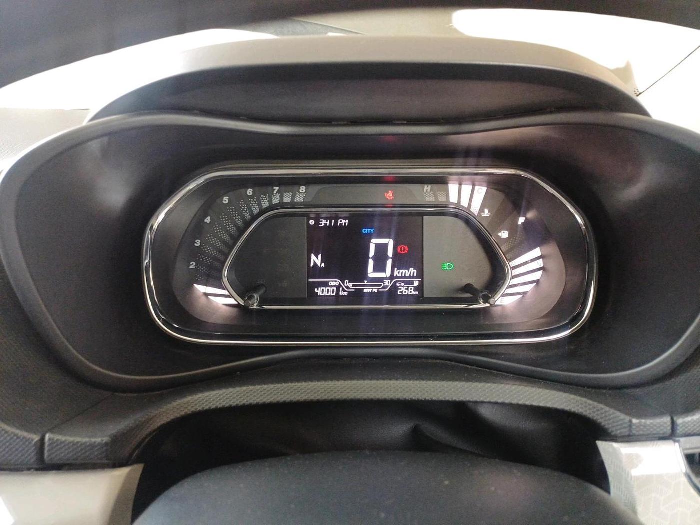 2022 Tata NEXON XZA PLUS PETROL, Petrol, Automatic, 40,001 km, interior