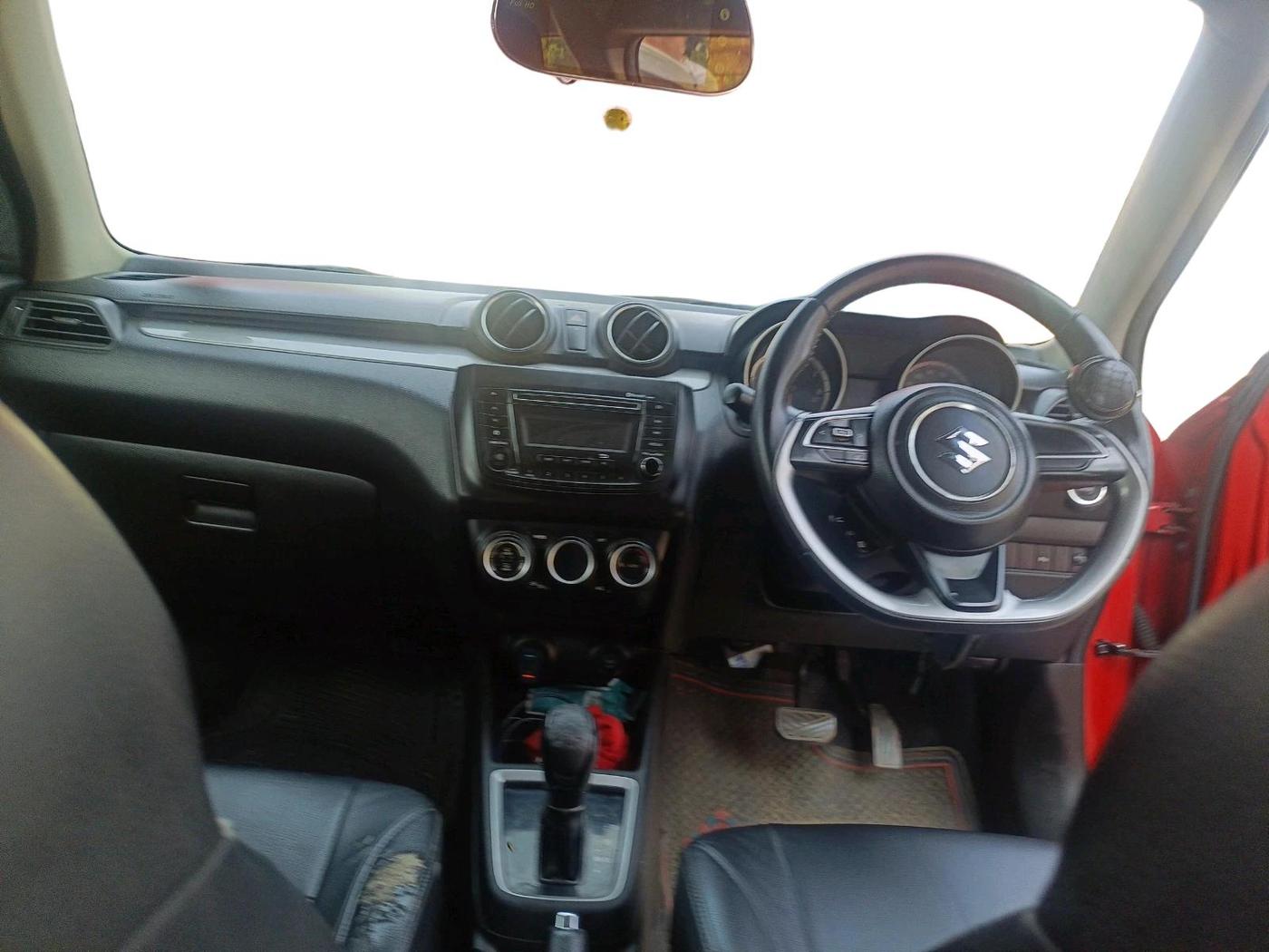 2018 Maruti Swift ZXI AMT, Petrol, Automatic, 1,74,525 km, interior