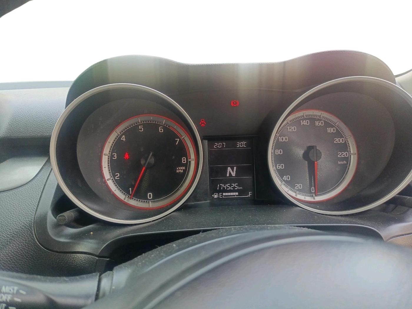 2018 Maruti Swift ZXI AMT, Petrol, Automatic, 1,74,525 km, interior