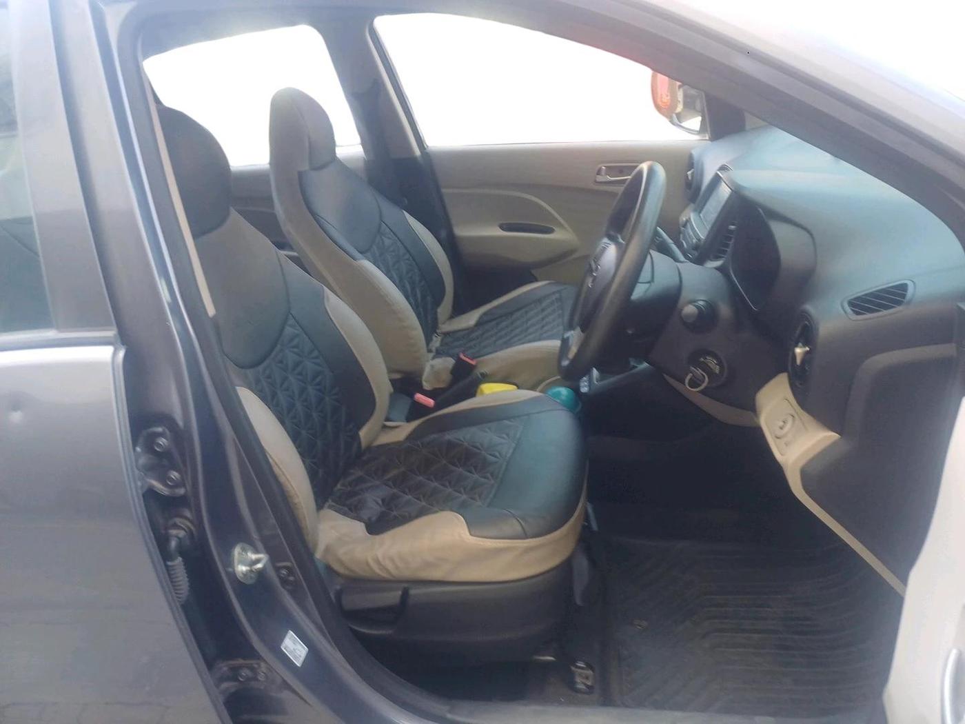 2018 Hyundai NEW SANTRO SPORTZ MT, Petrol, Manual, 47,605 km, interior