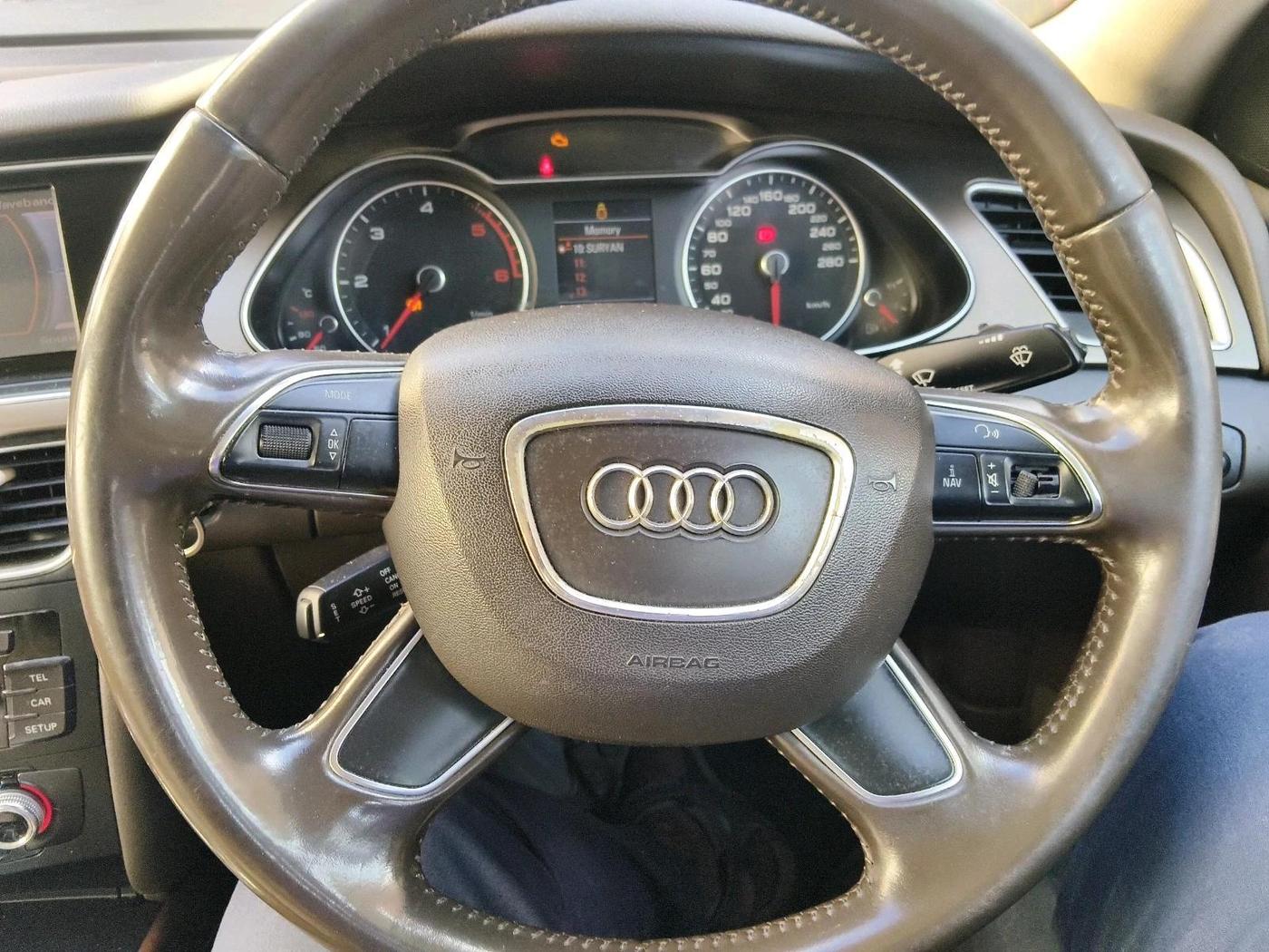 2014 Audi A4 2.0 TDI 140BHP STANDARD, Diesel, Automatic, 1,12,727 km, interior